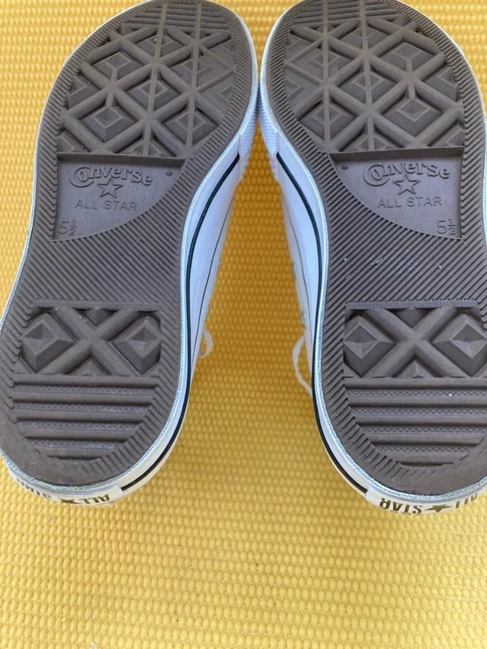 Converse Chuck Taylor White Low Top Platform Sneakers Size 7 - Picture 9 of 10